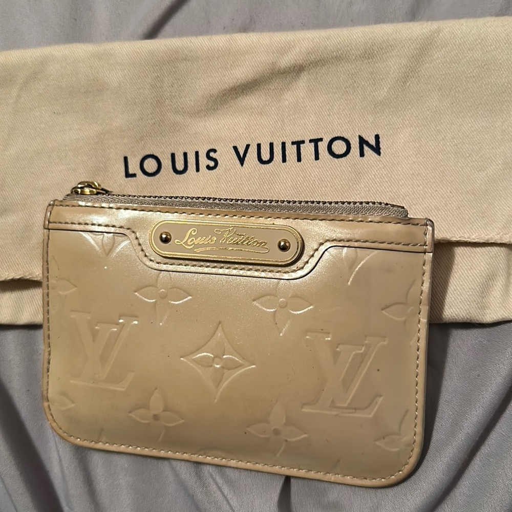 Authentic Louis Vuitton Key Cles Vernis card holder pouch case iridescent